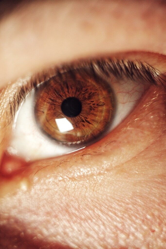 まつげ育毛中にまぶたのかゆみが出た場合の対処法は？