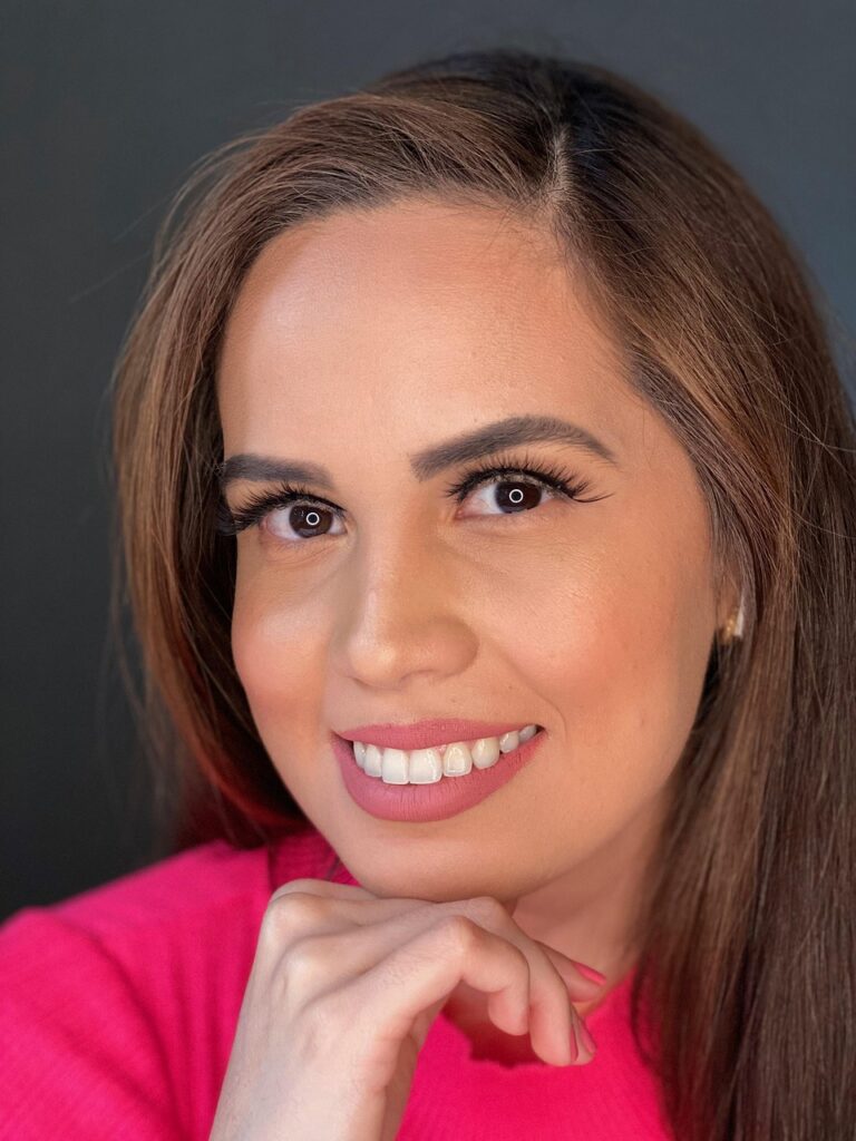 まつ毛育毛にメイク落としはどのような影響を与えるのか？