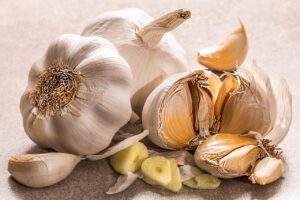 まつ毛育毛美容液の成分比較はペプチドがカギ？